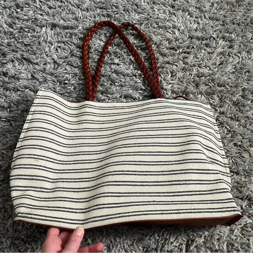 miztique tote bag